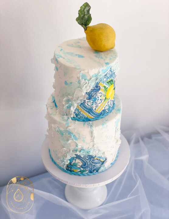 Two tier inspired by architecture of European cities