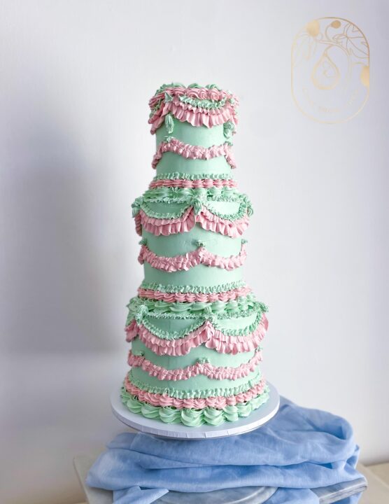 Pink and green lambeth wedding cake 