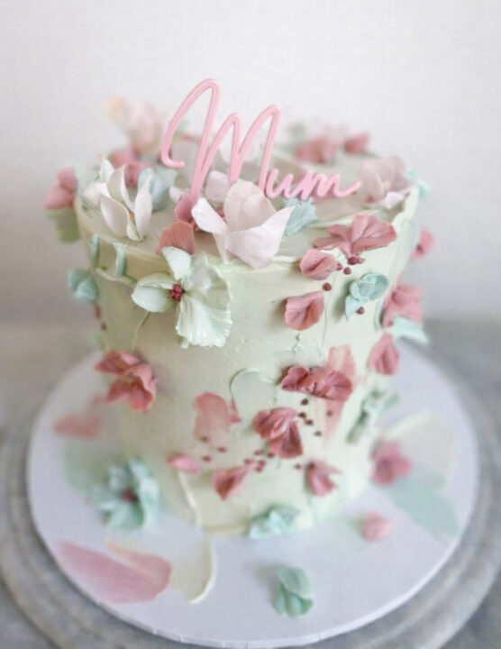 Mother's Day Cake Brighton - Hand piped floral mother's day cake with 'mum' cake charm