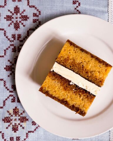 Wedding Cake Sample Box_Cake Slices 2