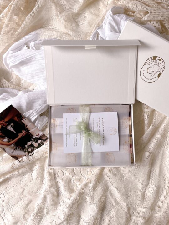 Wedding Cake Sample Box with luxury eco packaging